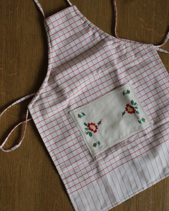 Blomster børneforklæde